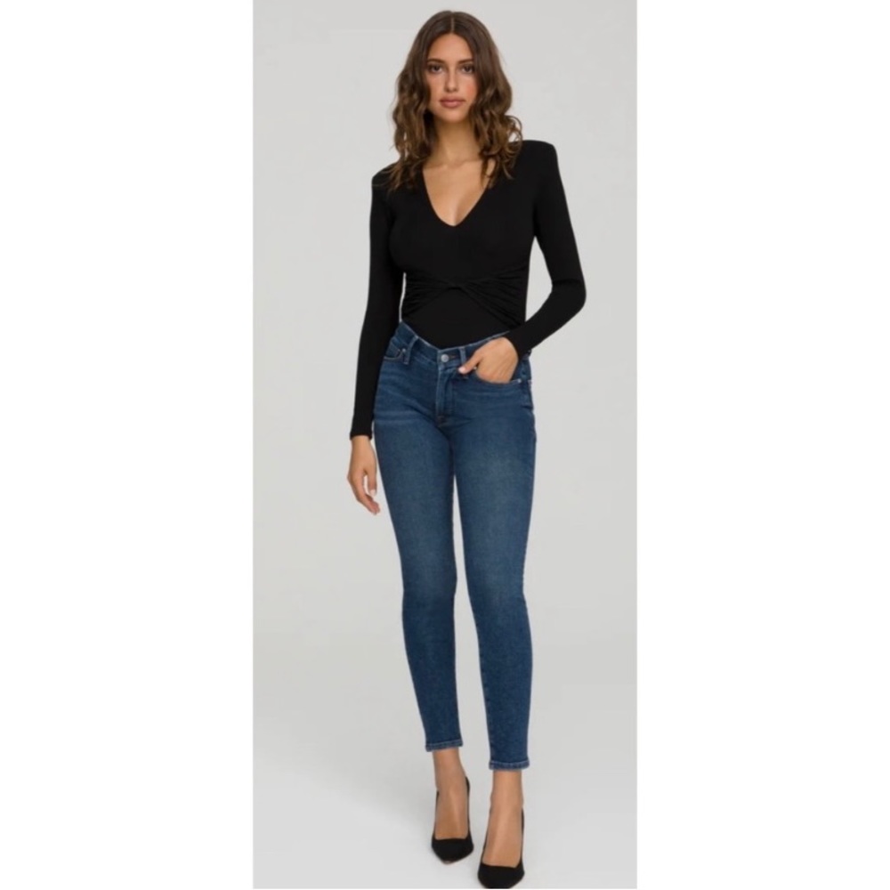 EUC Women’s Good American Good Legs Dark Wash Jeans